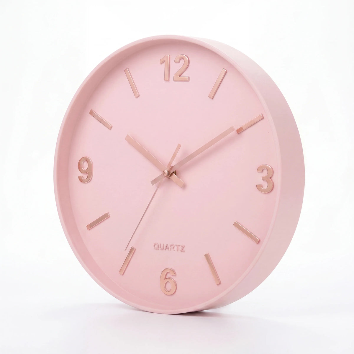 Modern silent wall clock | Densly